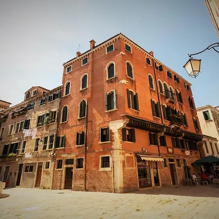 アパート Casanova Penthouse Near Rialto Rooftop View *