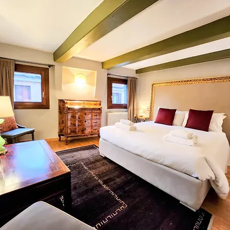 Casanova Penthouse In The Heart Of شقة البندقية