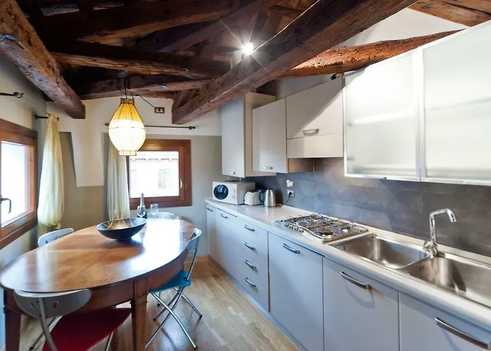 Appartement Casanova Penthouse Near Rialto Rooftop View