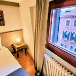 Casanova Penthouse Near Rialto Rooftop View Venedig